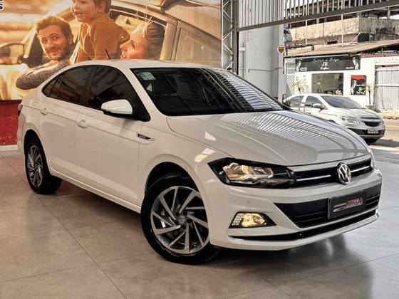 VOLKSWAGEN VIRTUS 1.0 200 TSI HIGHLINE AUTOMÁTICO